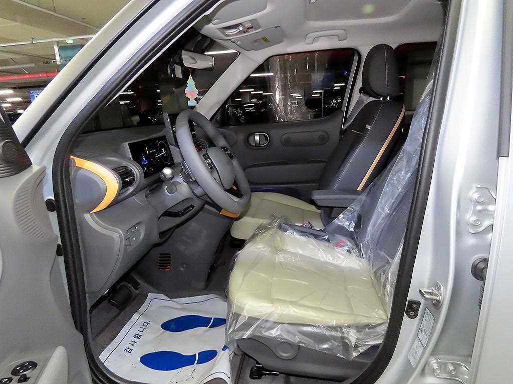 HYUNDAI Casper - Vista 6