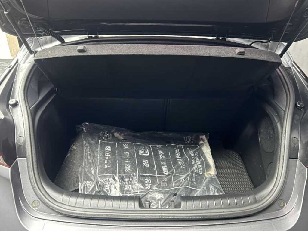 HYUNDAI Veloster - Vista 5