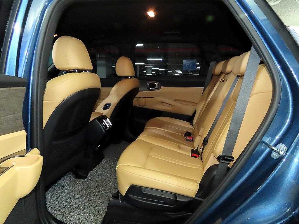 KIA Sorento - Vista 7