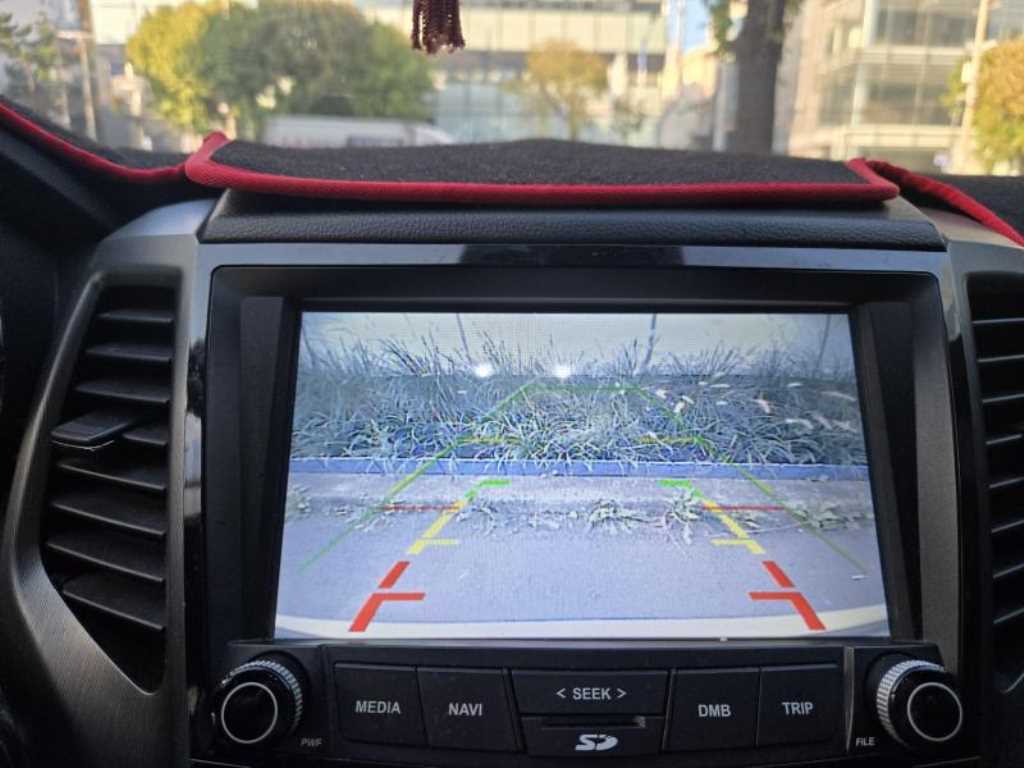 Ssangyong Tivoli - Vista 10