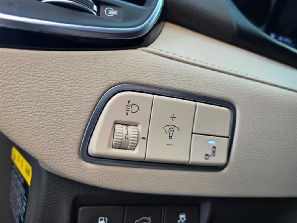 HYUNDAI Grandeur - Vista 11