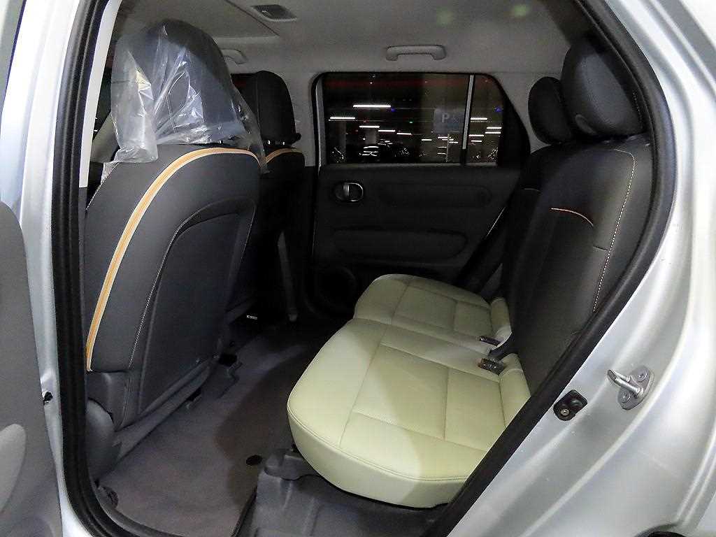 HYUNDAI Casper - Vista 7