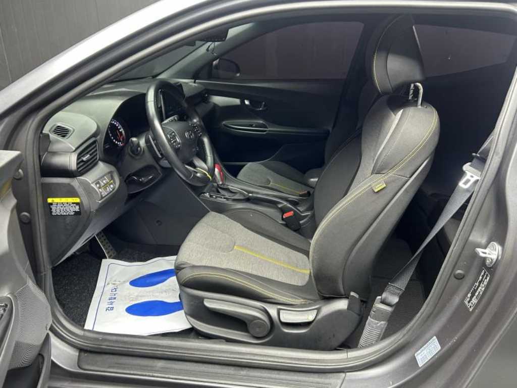 HYUNDAI Veloster - Vista 7