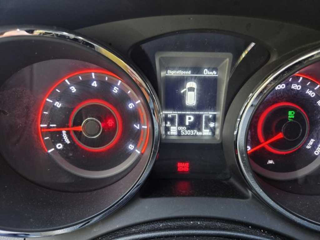 Ssangyong Tivoli - Vista 4