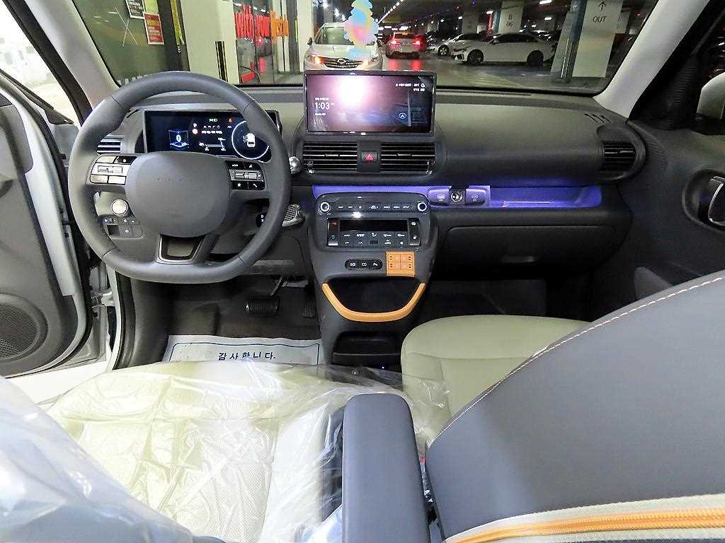 HYUNDAI Casper - Vista 10