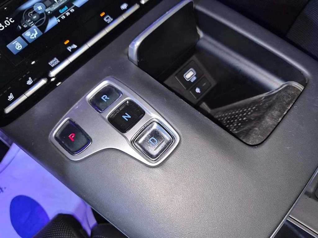 HYUNDAI Grandeur - Vista 10