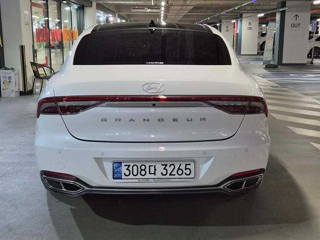 HYUNDAI Grandeur - Vista 5