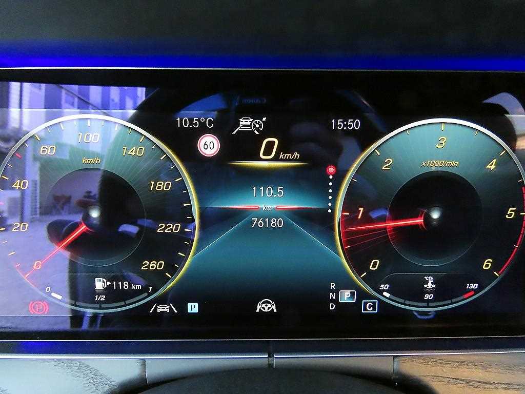 Mercedes Benz E class - Vista 9