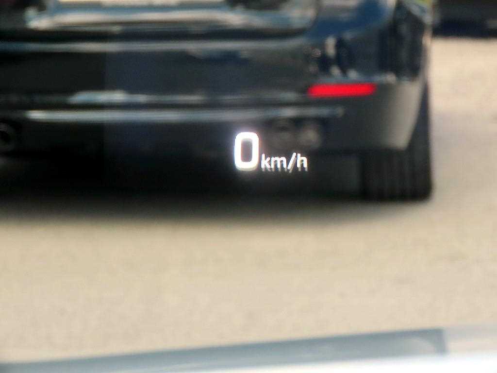 HYUNDAI Genesis - Vista 10