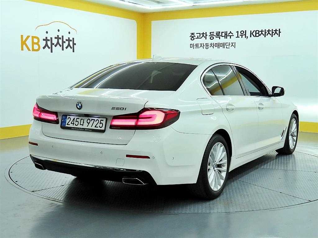 BMW 5 Series - Vista 4