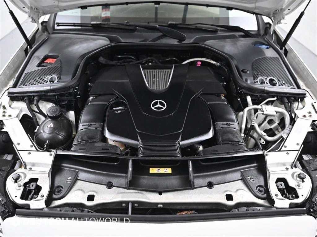 Mercedes Benz E class - Vista 6