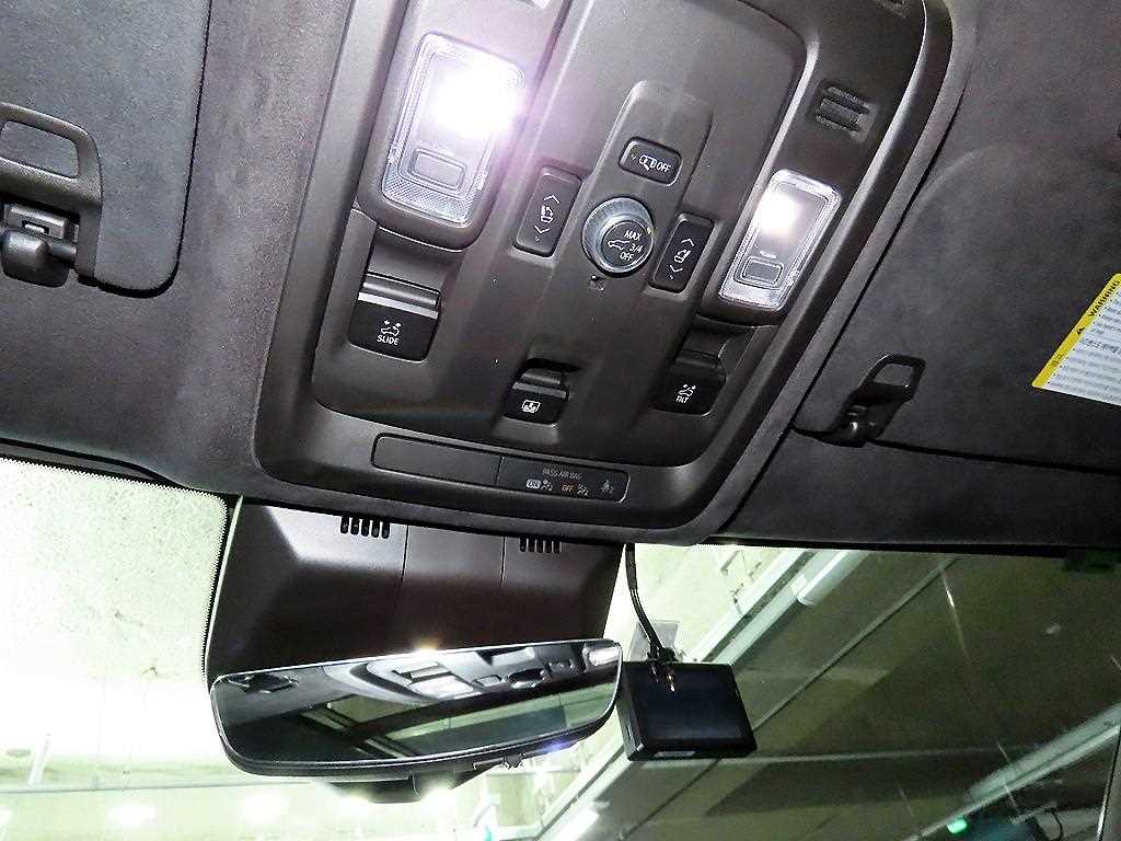 Cadillac Escalade 2024 Negro - Importación desde Corea - HF Imports Iquique - Foto 13