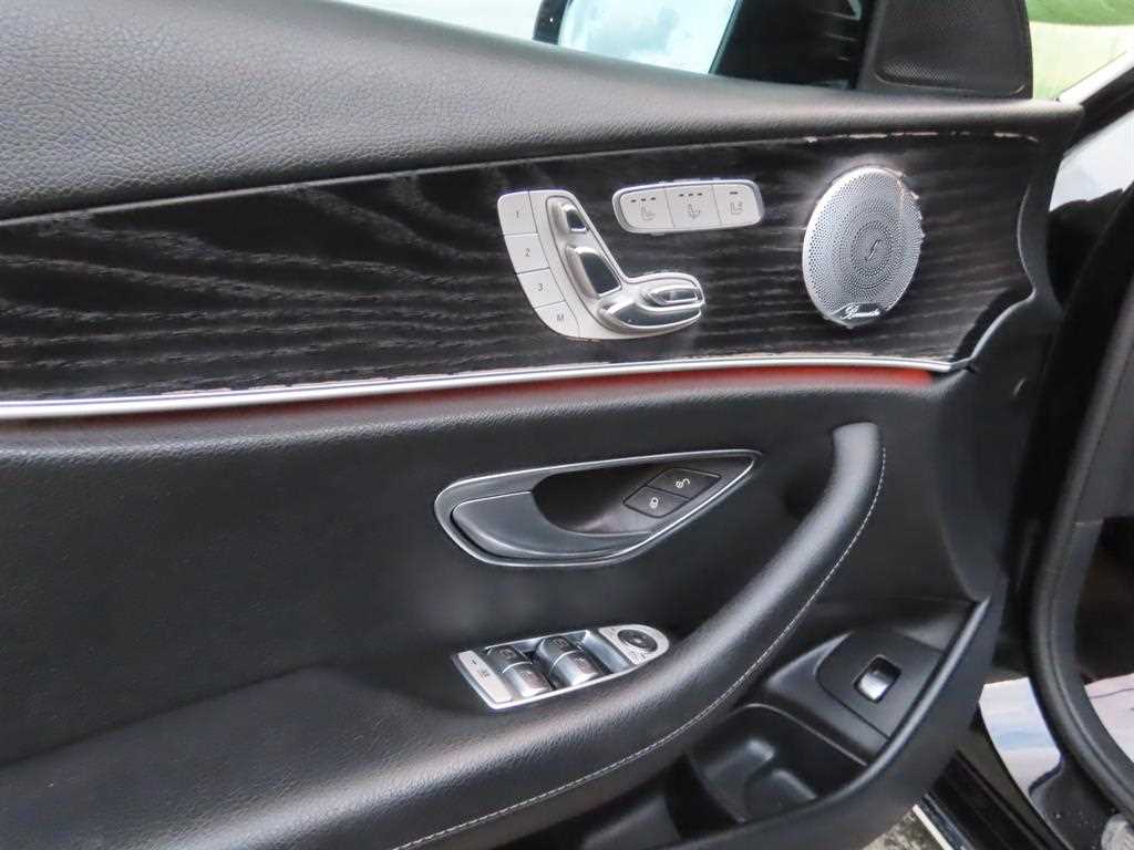 Mercedes Benz E class 2019 Negro - Importación desde Corea - HF Imports Iquique - Foto 13