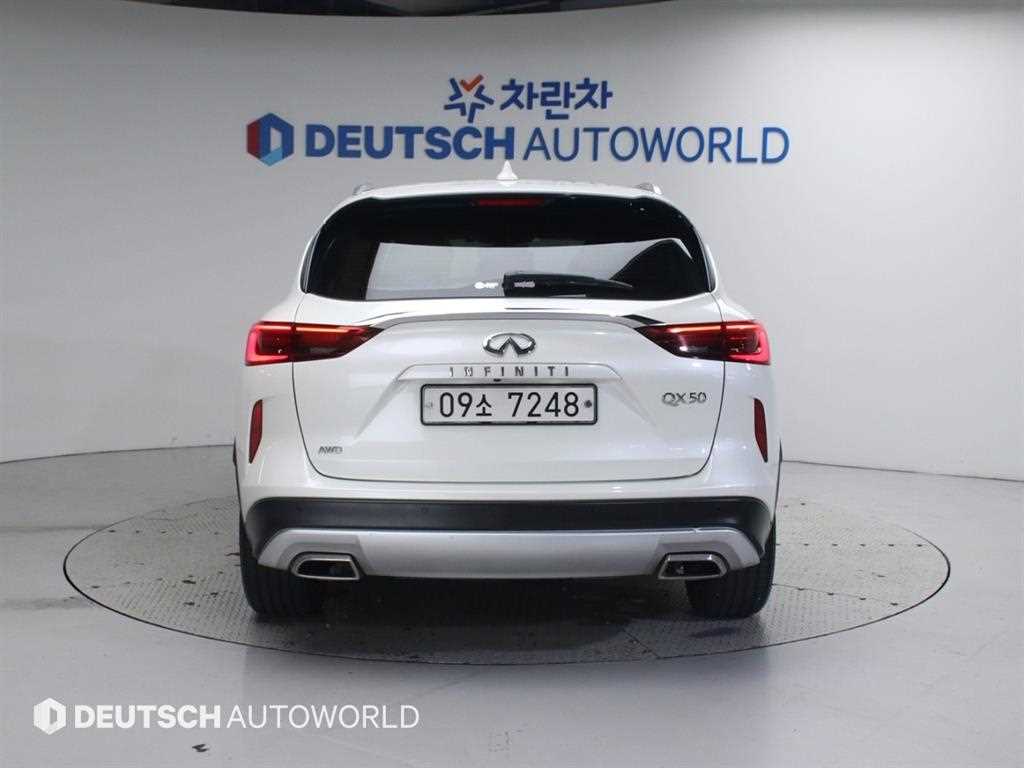 Infiniti QX - Vista 4