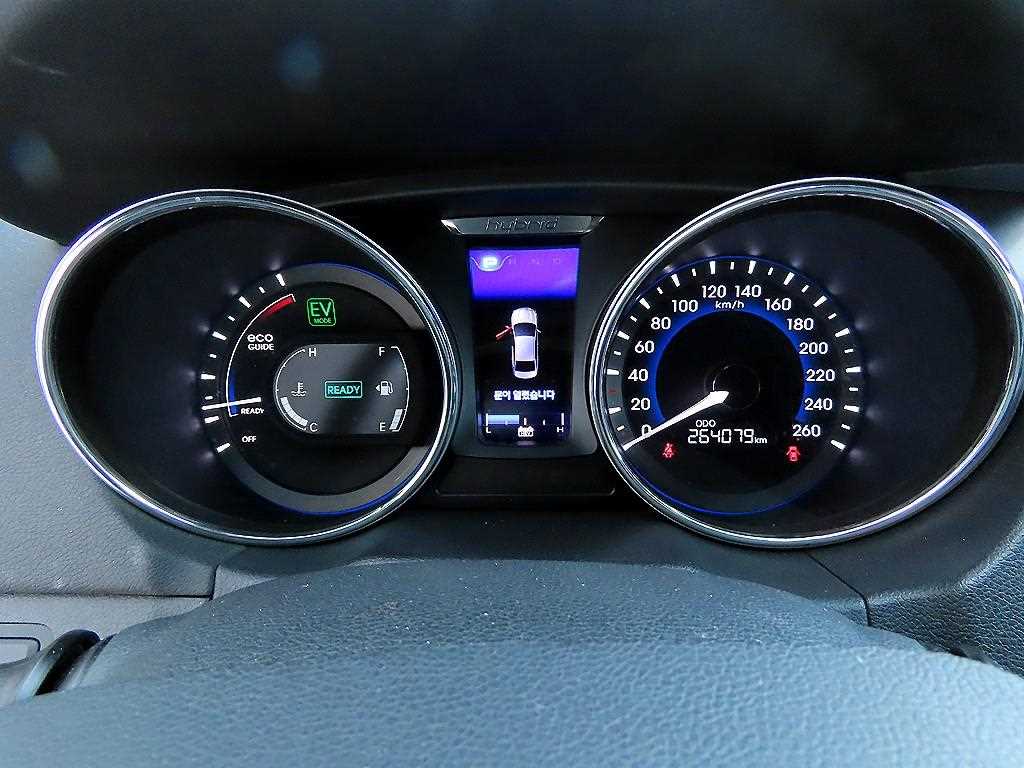 HYUNDAI Sonata - Vista 9