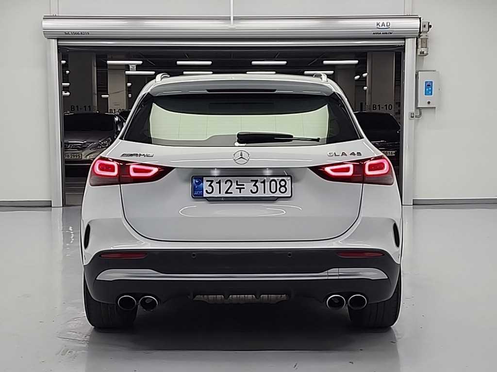 Mercedes Benz GLA Class - Vista 4