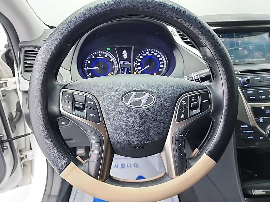 HYUNDAI Grandeur - Vista 9