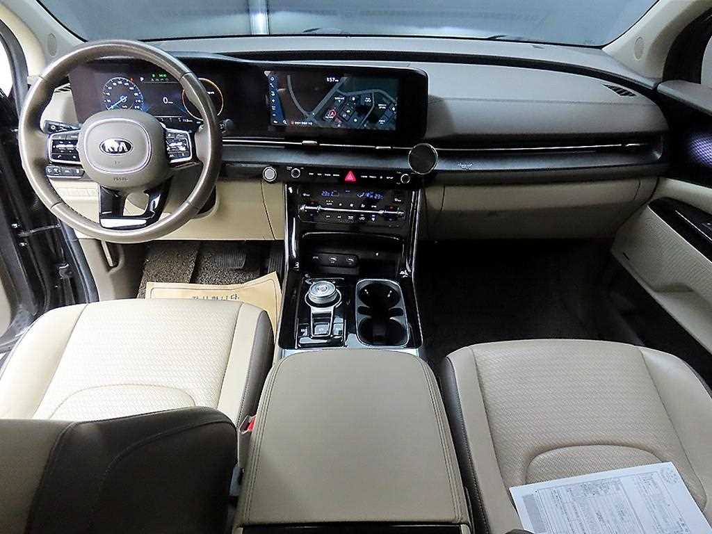 KIA Carnival - Vista 7
