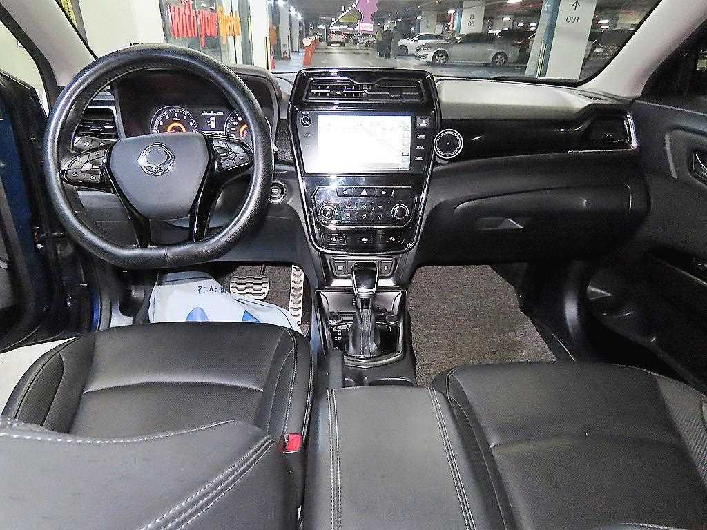 Ssangyong Tivoli - Vista 10