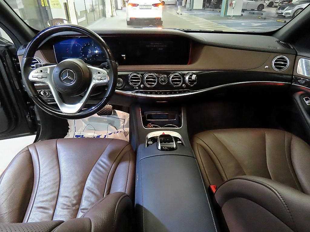 Mercedes Benz S Class - Vista 10