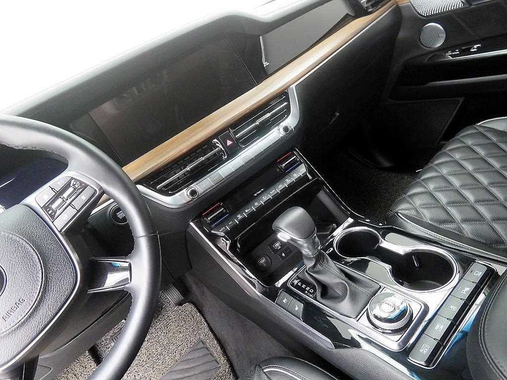 KIA Mohave - Vista 11