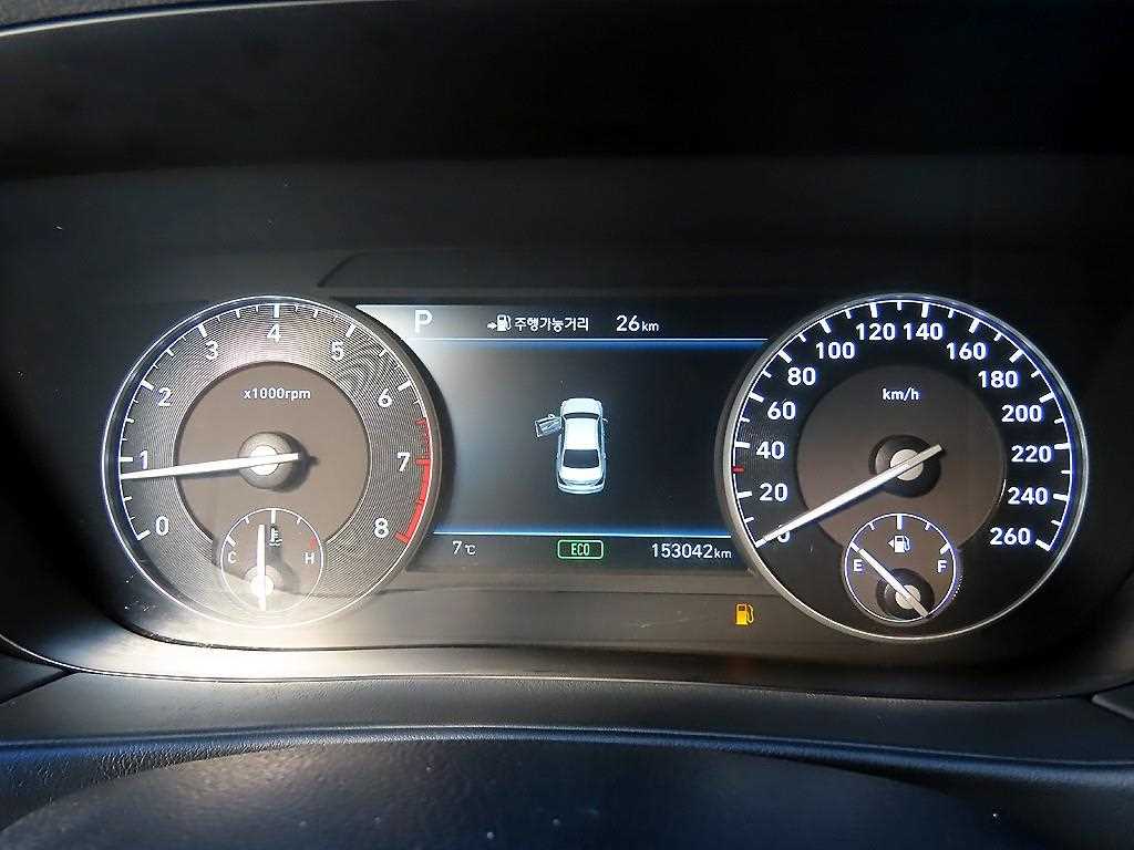 Genesis EQ900 - Vista 9