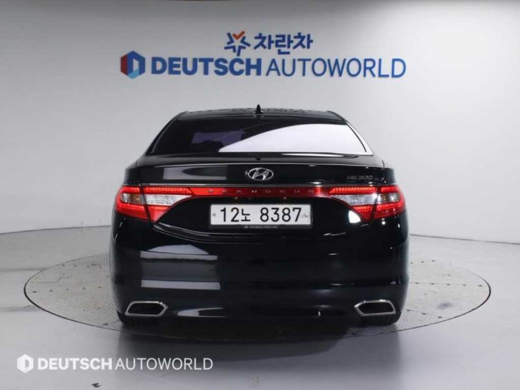 HYUNDAI Grandeur - Vista 4