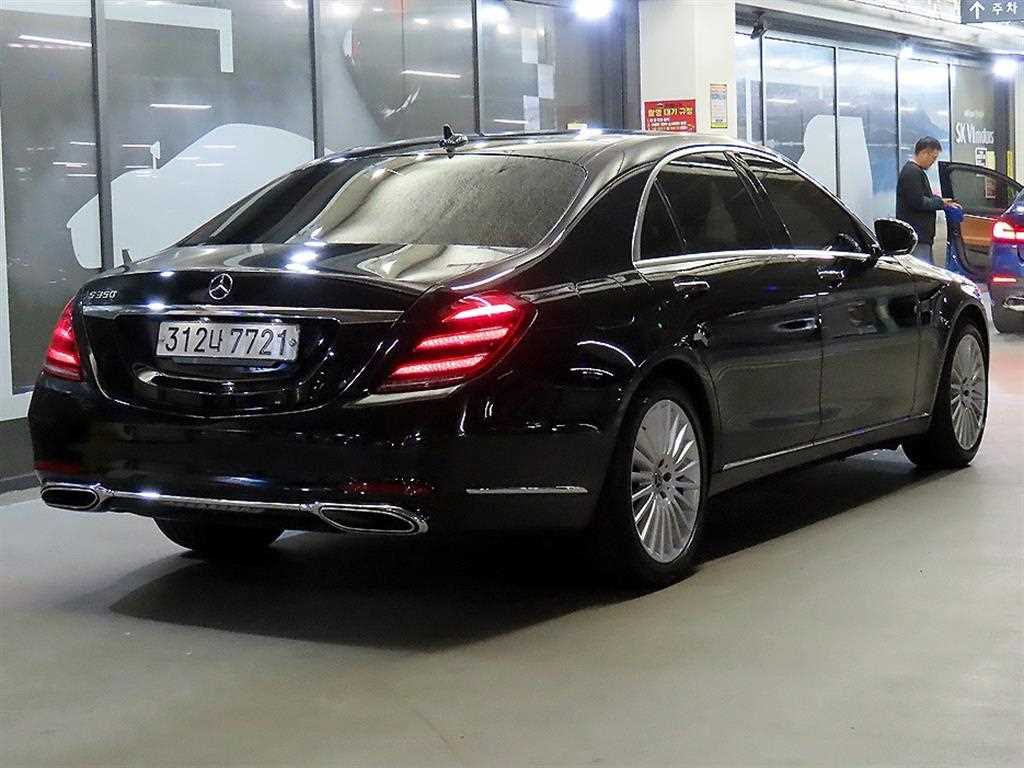 Mercedes Benz S Class - Vista 4