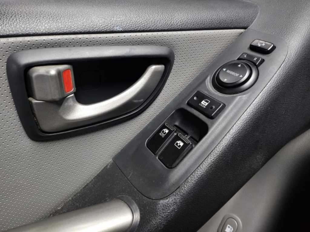 HYUNDAI Starex 2015 Plateado - Importación desde Corea - HF Imports Iquique - Foto 16