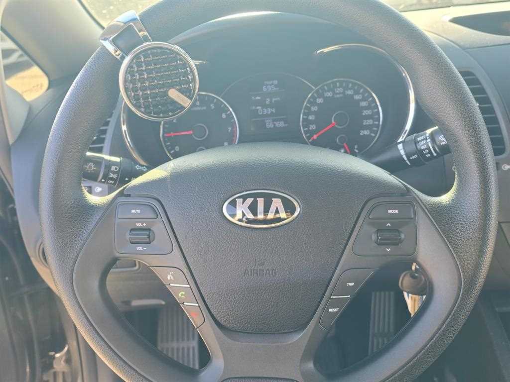 KIA K3 - Vista 12
