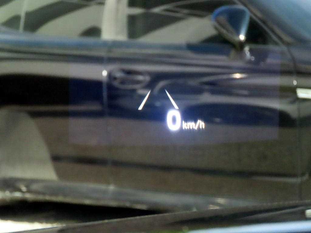 Genesis G90 - Vista 10