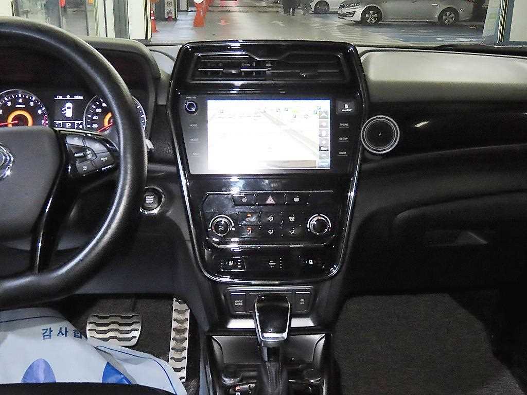 Ssangyong Tivoli - Vista 11