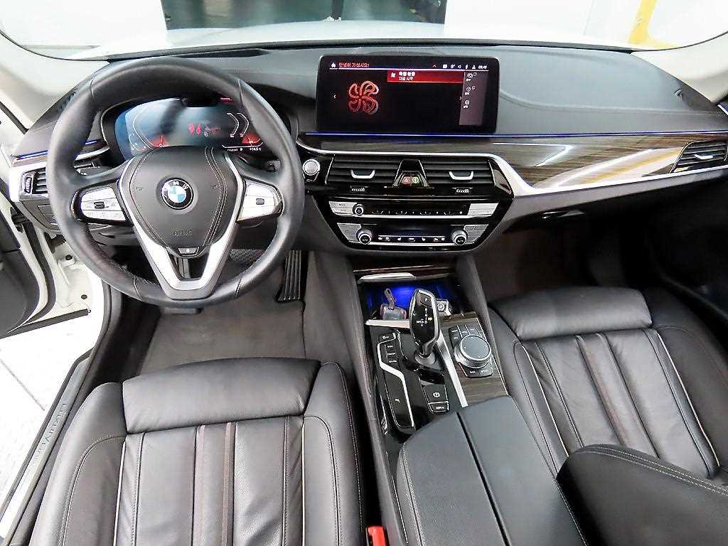BMW 5 Series - Vista 7