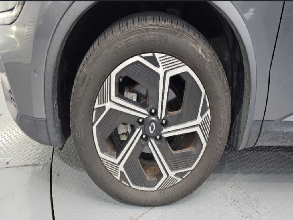 SAMSUNG QM6 - Vista 5