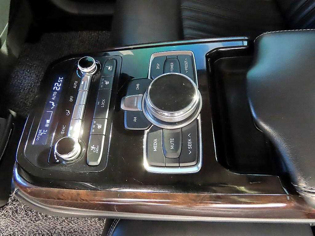 Genesis EQ900 2016 Negro - Importación desde Corea - HF Imports Iquique - Foto 17