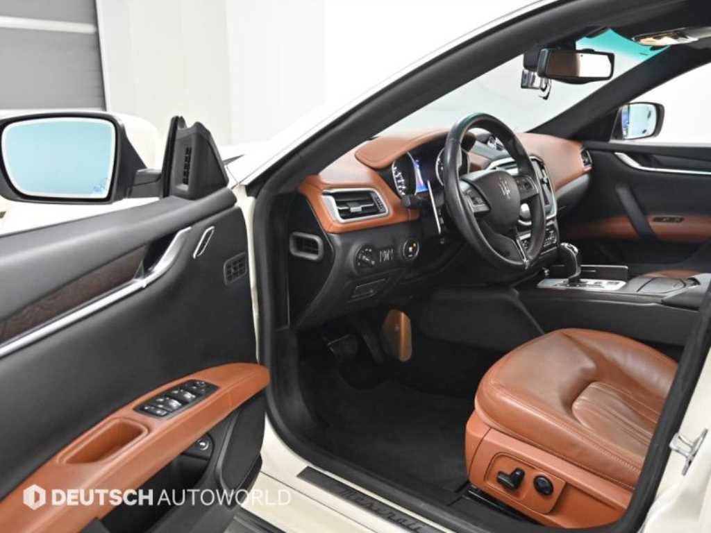 Maserati Ghibli - Vista 11