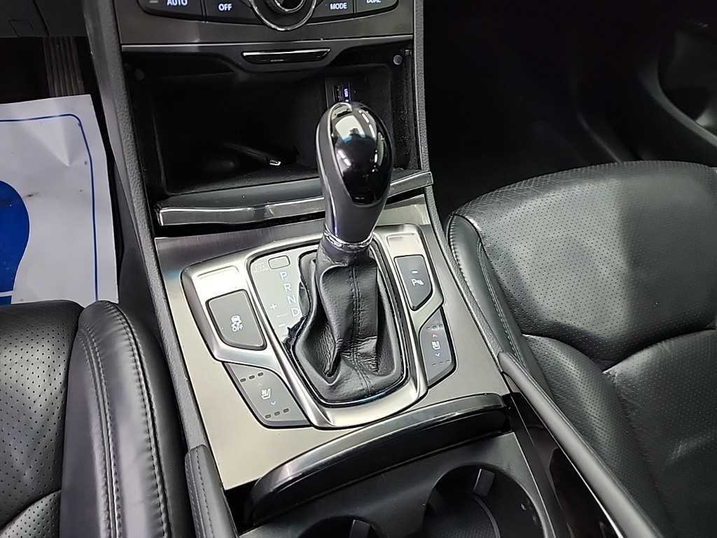 HYUNDAI Grandeur - Vista 8