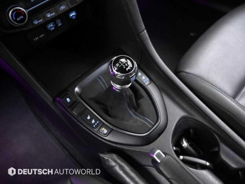 HYUNDAI Veloster - Vista 9