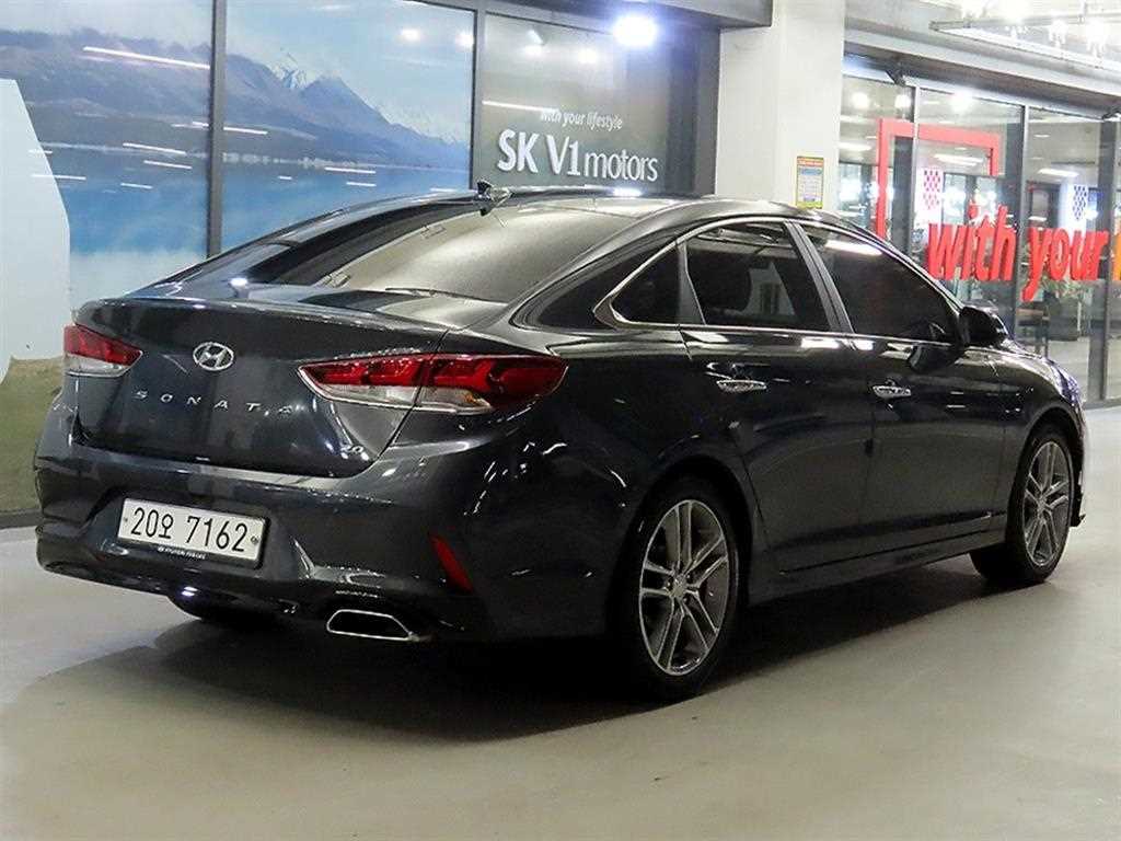 HYUNDAI Sonata - Vista 4