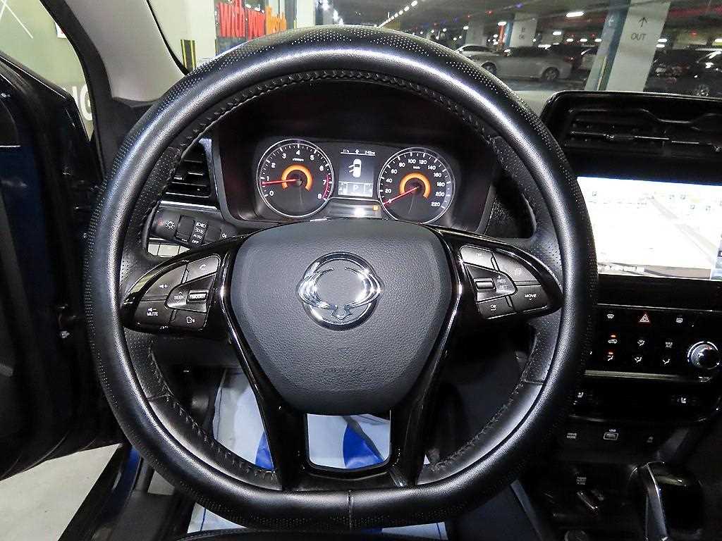 Ssangyong Tivoli - Vista 8