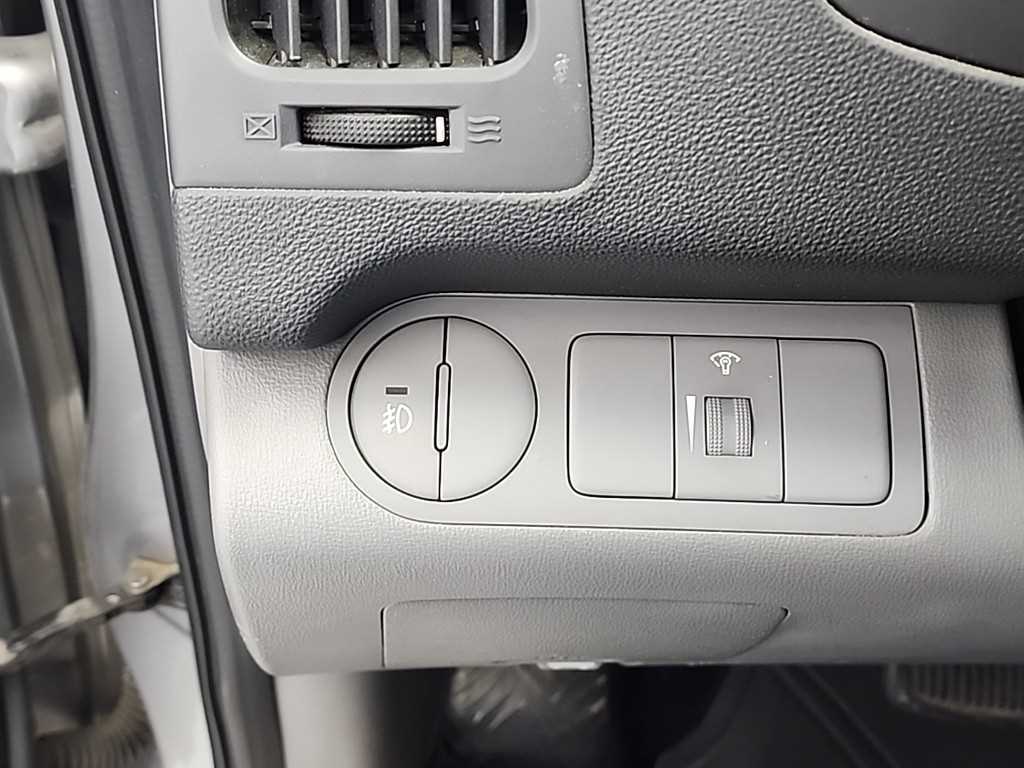 HYUNDAI Starex 2011 Plateado - Importación desde Corea - HF Imports Iquique - Foto 16