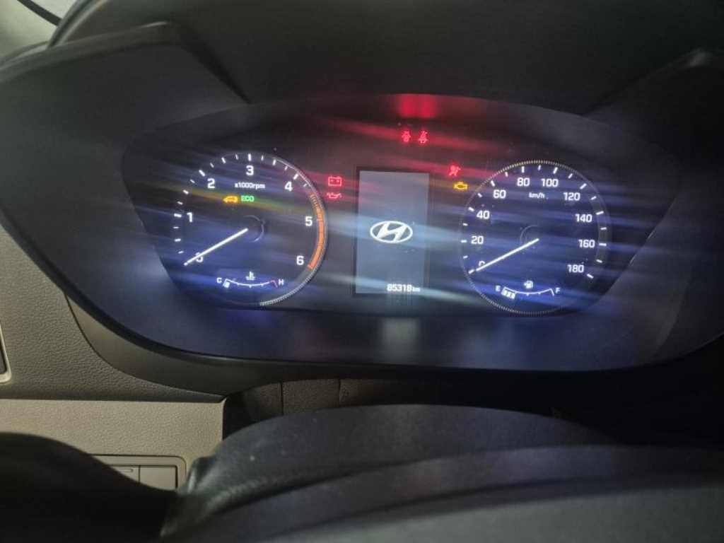 HYUNDAI Solati - Vista 7