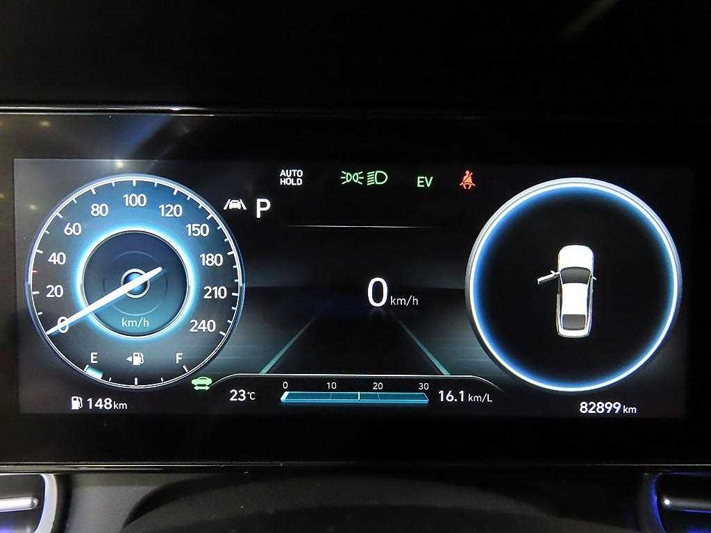 HYUNDAI Avante - Vista 9