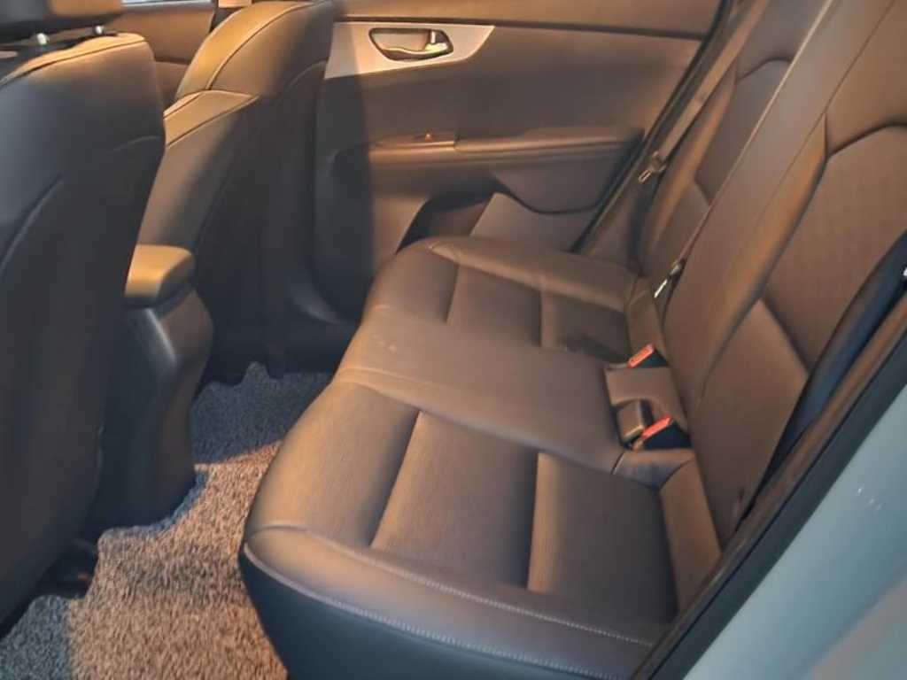KIA K3 - Vista 4