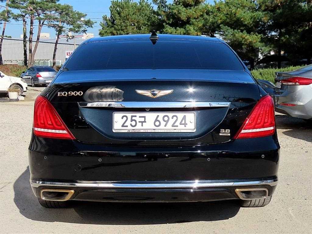 Genesis EQ900 - Vista 4