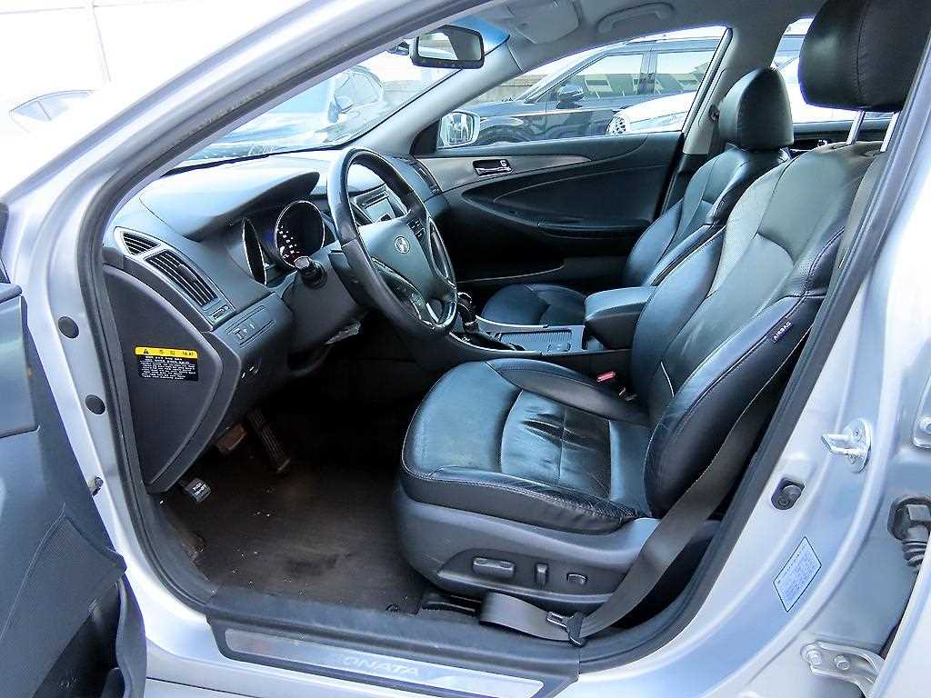 HYUNDAI Sonata - Vista 5