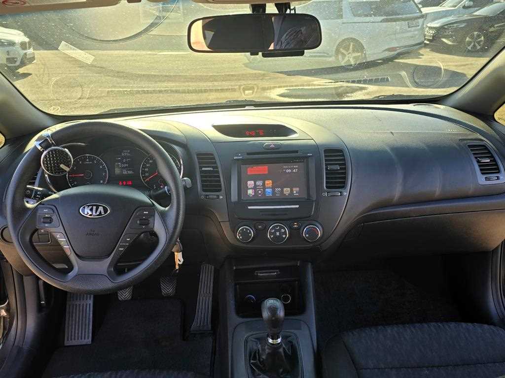KIA K3 - Vista 11