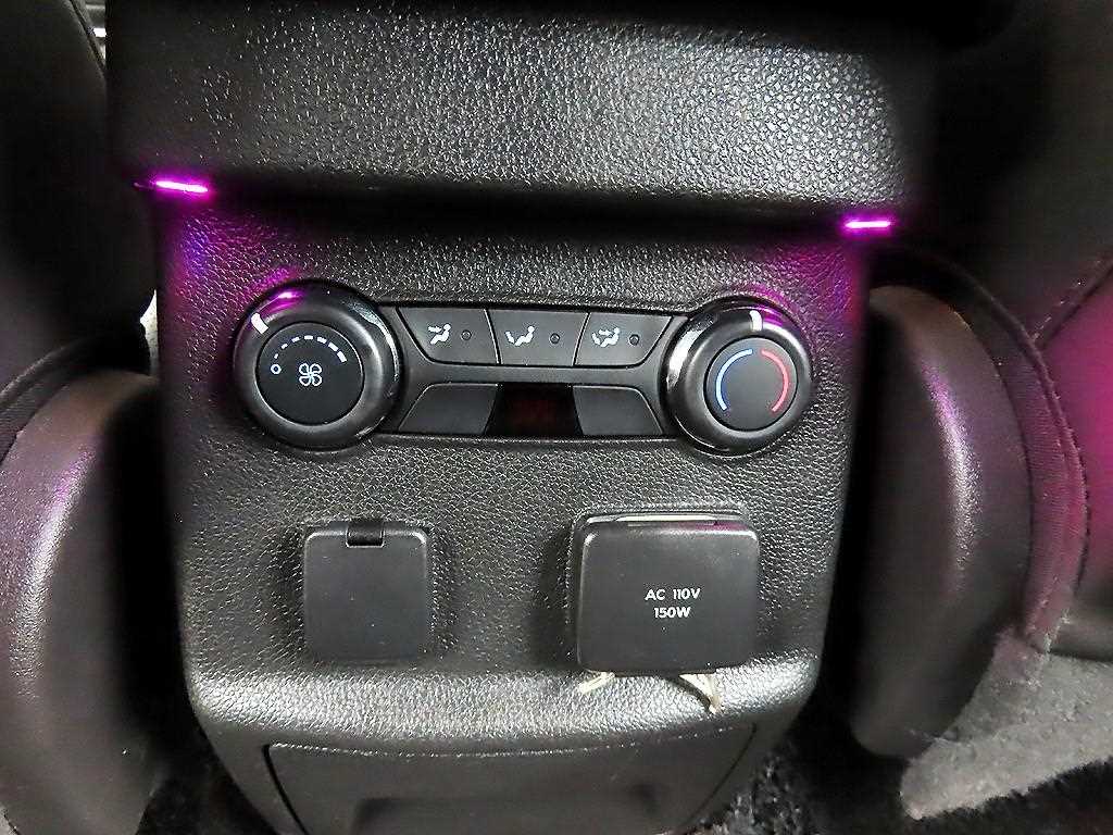 Ford Explorer - Vista 12