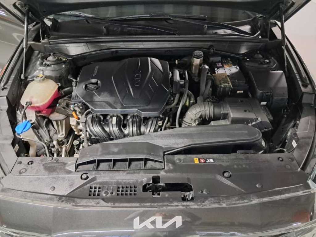 KIA K8 - Vista 6