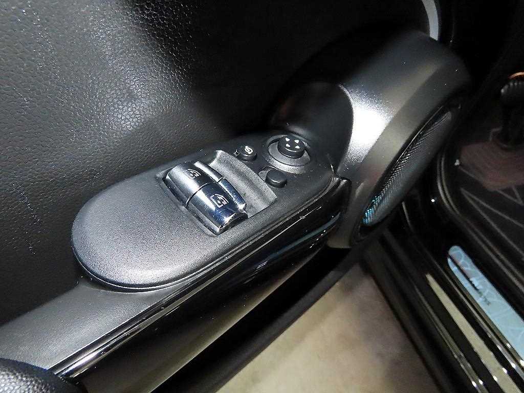 Mini Cooper 2023 Negro - Importación desde Corea - HF Imports Iquique - Foto 13